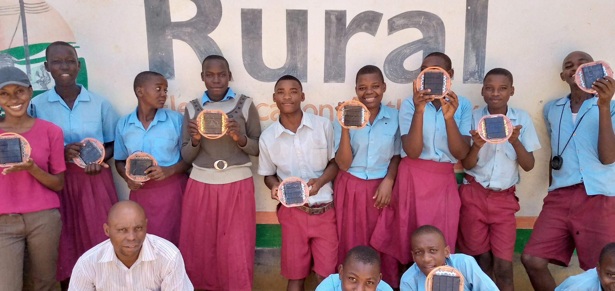 Mwezi solar lights reach even more Kenyan schools!